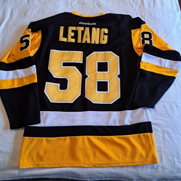 CCM Reebok NHL Pittsburg Penguins Kris Letang men's size 48 hockey jersey - Picture 6 of 6
